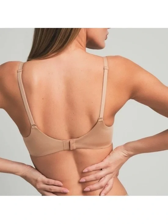 Skims Wireless Form Super Push-up T-shirt Bra 

Size 34DD Bra Size - Picture 3 of 14